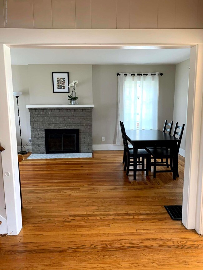 Living/Dining rm