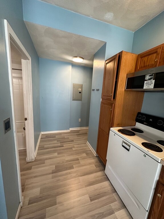 284 Washington St unit 2B, Salem, MA 01970 - photo 5