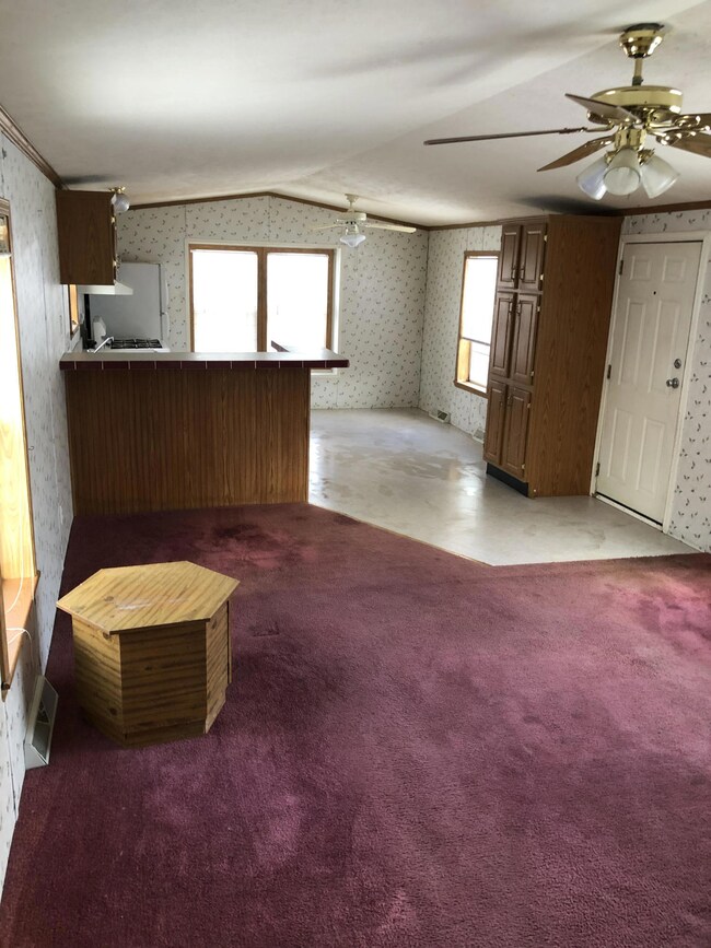 26 Quiet Cove, Jenkins Township, PA 18640 - photo 3