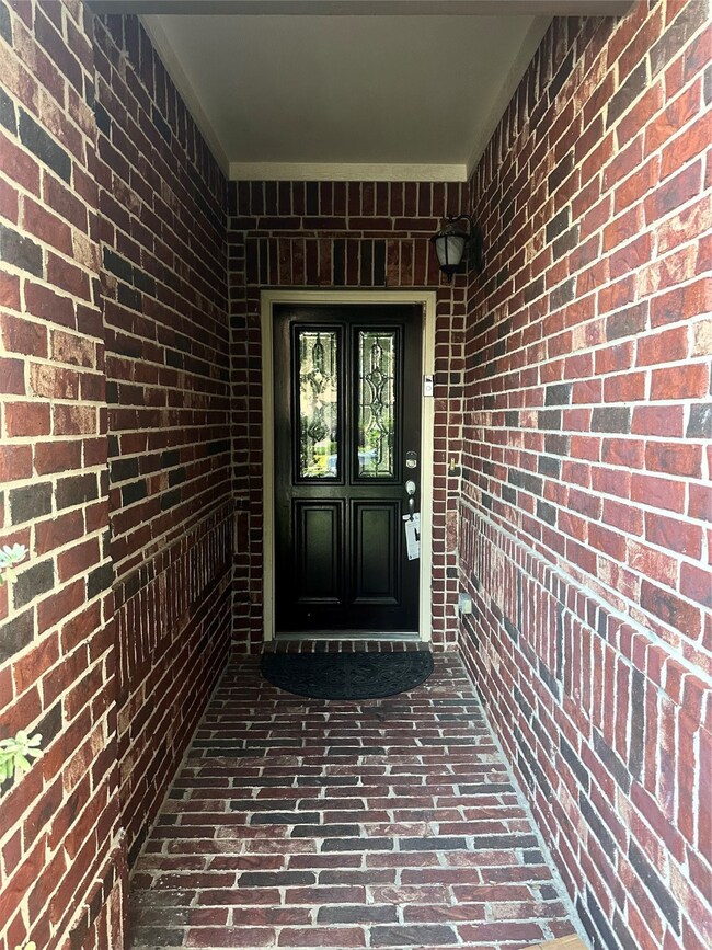 29735 Legends Green Dr, Spring, TX 77386 - photo 2