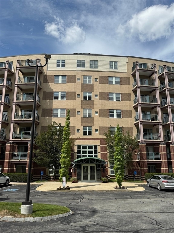 273 Cambridge Rd unit 202, Woburn, MA 01801 - photo 6