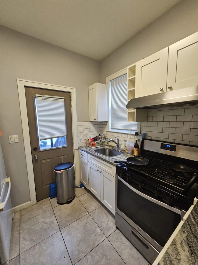 518 Central Ave unit 1, Carlstadt, NJ 07072 - photo 6