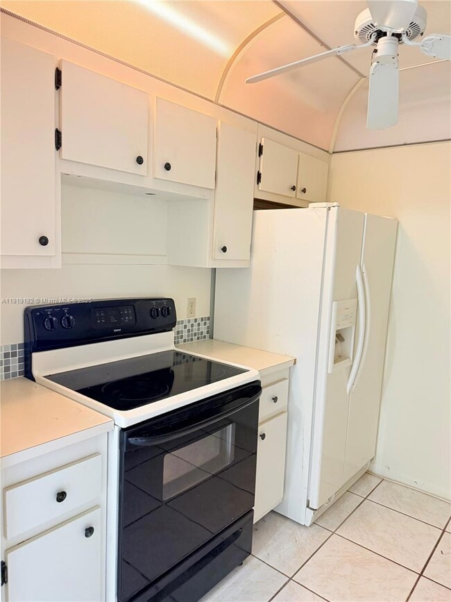 850 SW 133rd Terrace unit 416B, Pembroke Pines, FL 33027 - photo 6