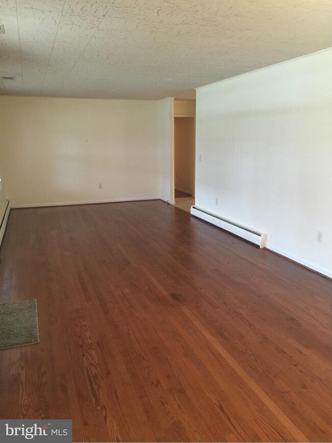 1107 Murray Dr, Edgewater, MD 21037 - photo 5