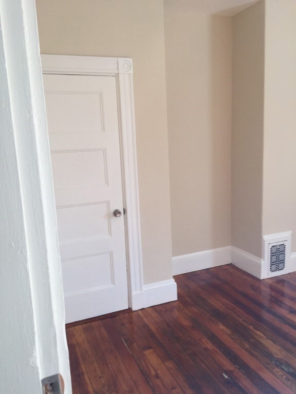 33 Dix St unit 3, Dorchester, MA 02122 - photo 4