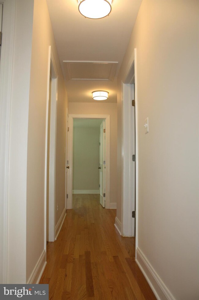 3319 Kaywood Dr, Falls Church, VA 22041 - photo 7