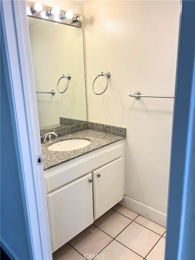 14345 Foothill Blvd unit 102, Sylmar, CA 91342 - photo 4