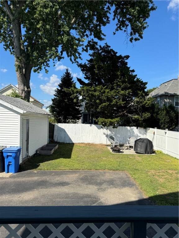 24 Oneida St unit 1, Cranston, RI 02920 - photo 5