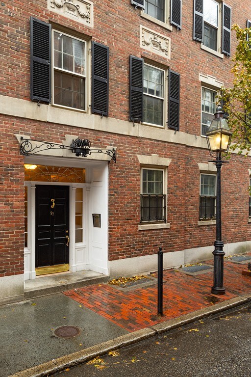 97 Mount Vernon St unit 24, Boston, MA 02108 - photo 6