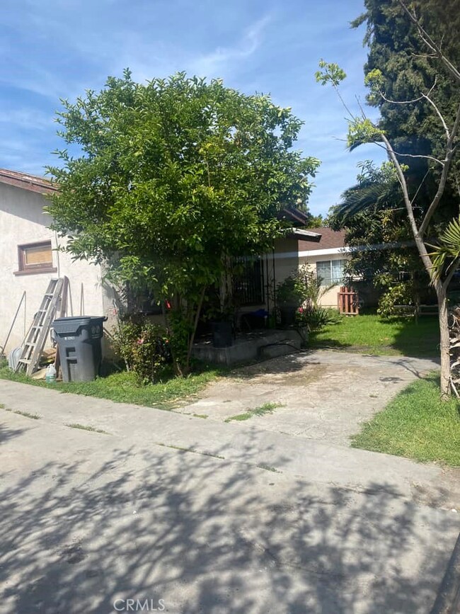 735 W 139th St, Compton, CA 90222 - photo 5