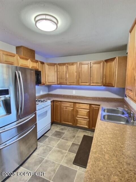 5901 Prosperity Dr, Anchorage, AK 99504 - photo 2