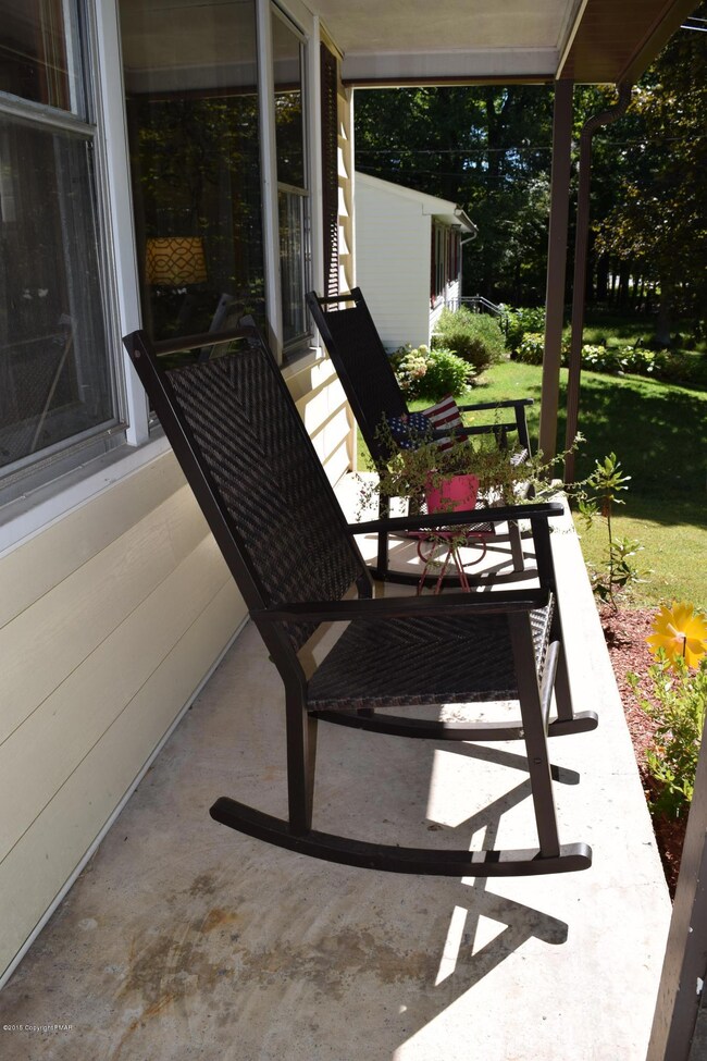 512 Schubert Rd, East Stroudsburg, PA 18301 - photo 5