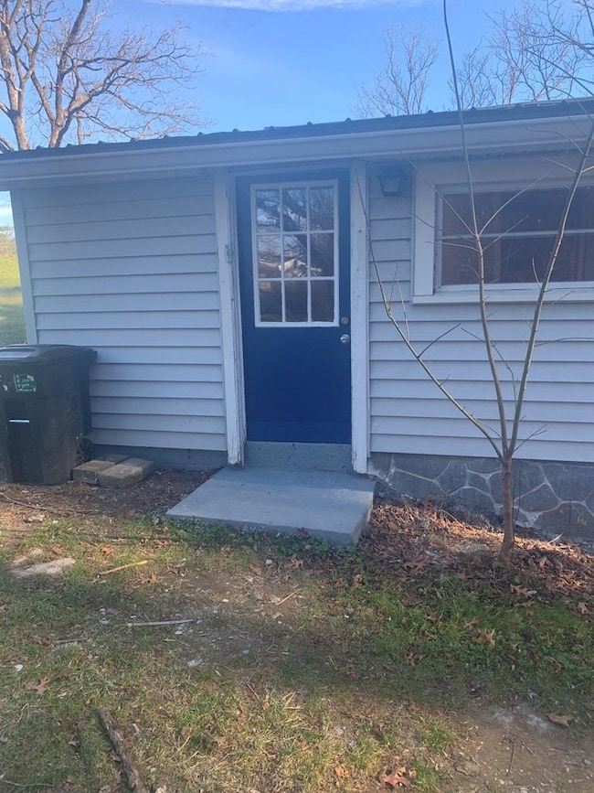 109 Vine St, Galax, VA 24333 - photo 5