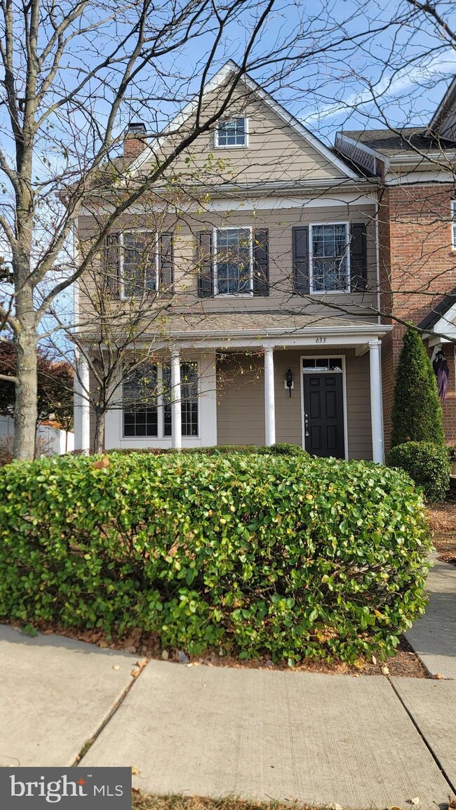 633 N Main St, Doylestown, PA 18901 - photo 3