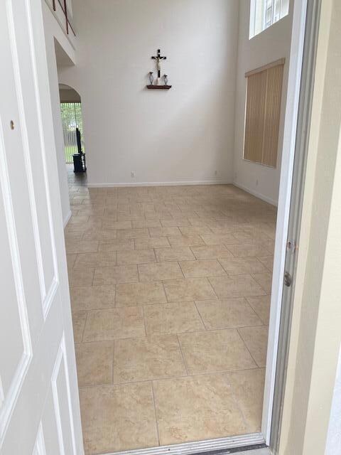 1261 Rosegate Blvd, Riviera Beach, FL 33404 - photo 4