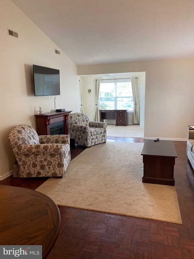 1103 Ginger Ct unit 1103A, Mount Laurel, NJ 08054 - photo 3