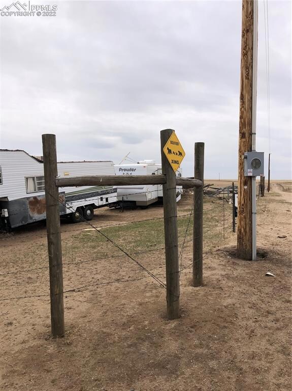 11075 Hahn Rd, Calhan, CO 80808 - photo 4