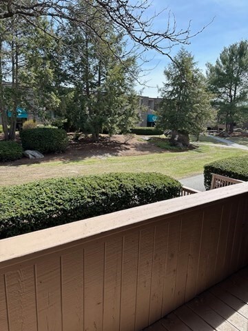 54 Shrewsbury Green Dr unit F, Shrewsbury, MA 01545 - photo 4