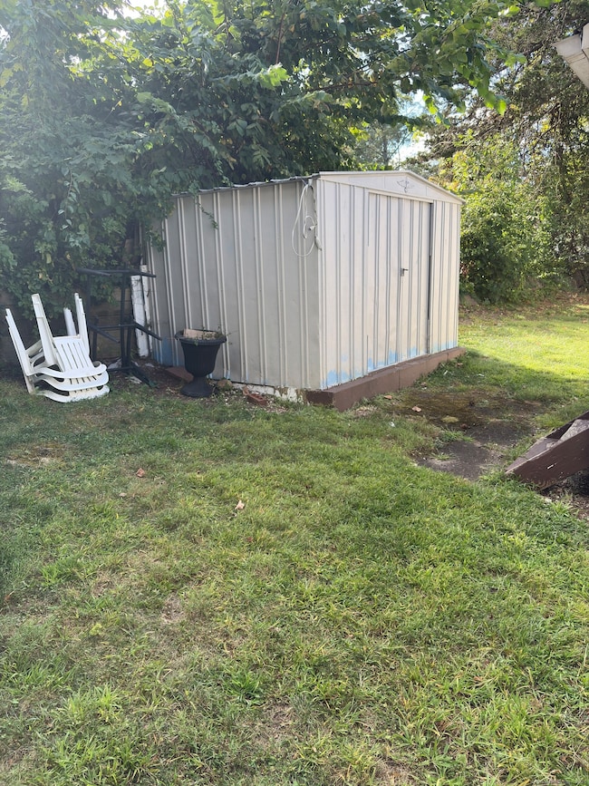 158 A Bayberry Ln, Danbury, CT 06811 - photo 6