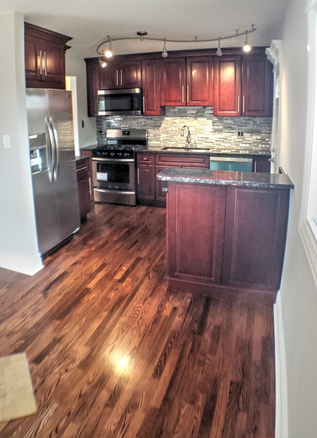 3312 Fountainbleau Dr, Hazel Crest, IL 60429 - photo 7