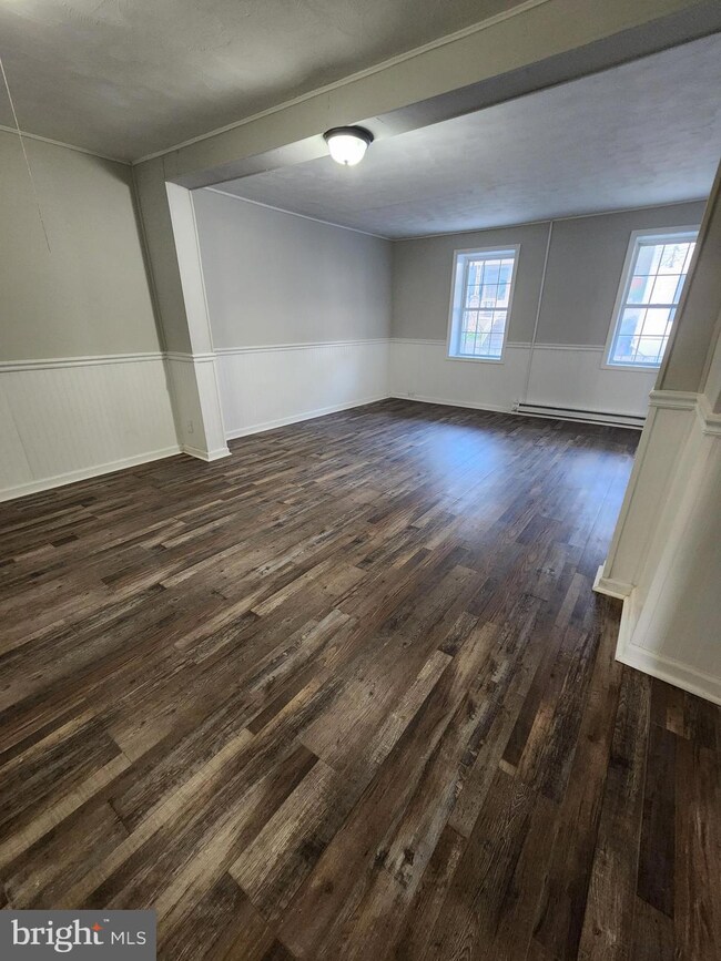 122 N Church St, Waynesboro, PA 17268 - photo 5