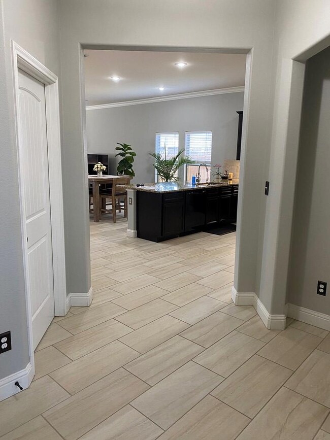 9402 Sedona Ave, Odessa, TX 79765 - photo 3