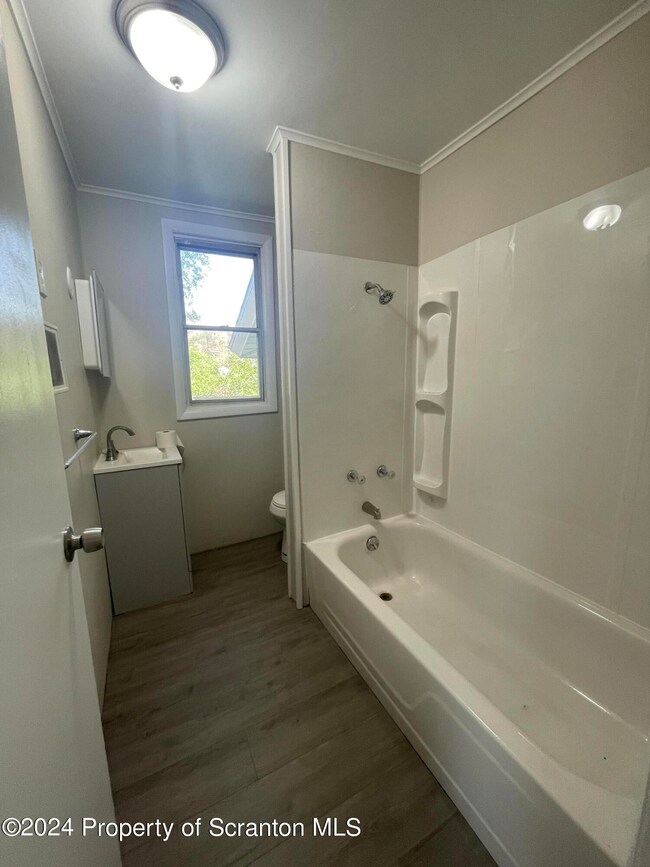 122 10th Ave, Scranton, PA 18504 - photo 6