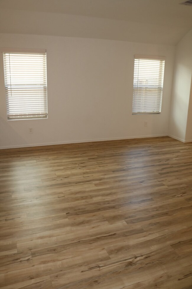 24030 Steep Climb Dr, Hockley, TX 77447 - photo 3