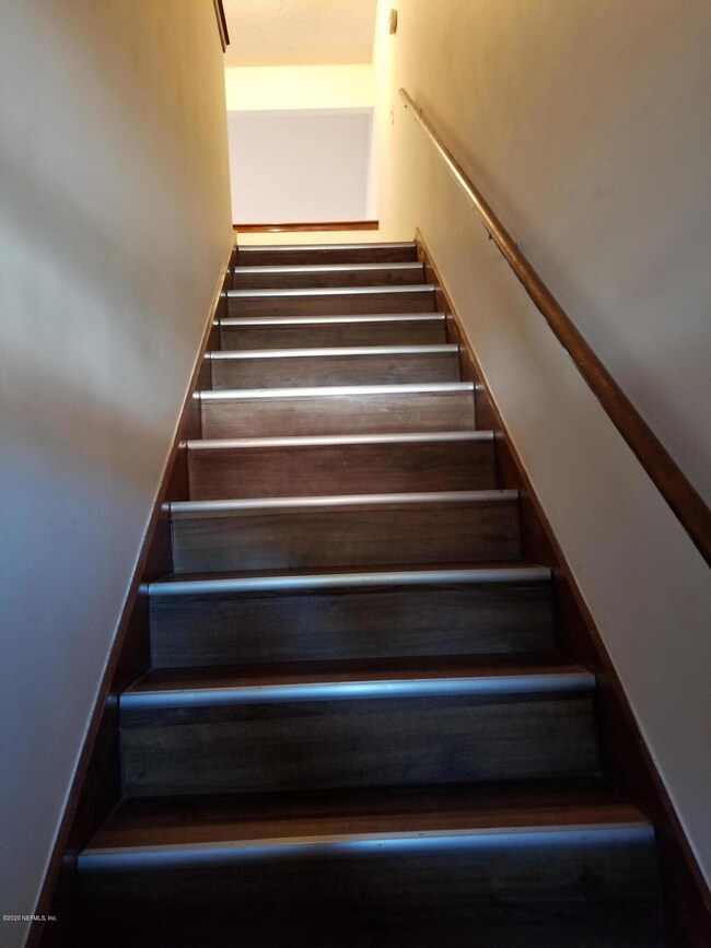 7674 Melissa Ct N, Jacksonville, FL 32210 - photo 2