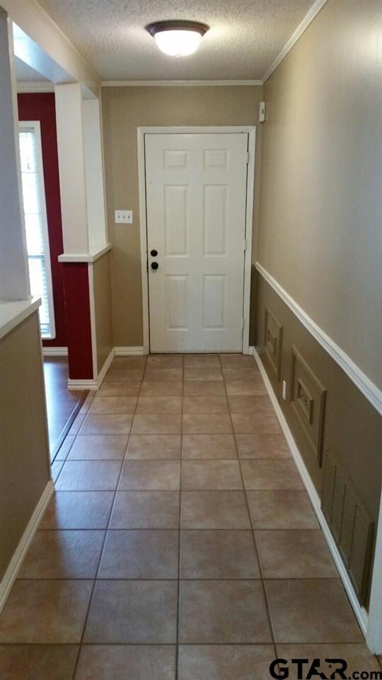 526 Whittle St, Tyler, TX 75701 - photo 2
