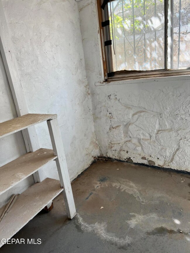 2406 Lebanon Ave unit Rear, El Paso, TX 79930 - photo 3