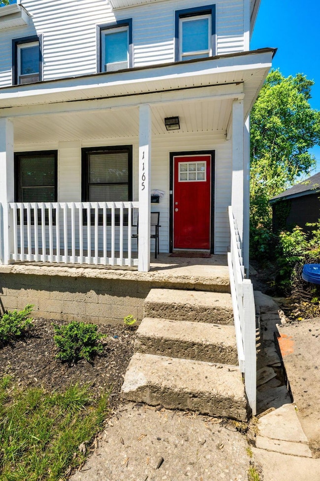 1165 Wager St (Exterior)-5