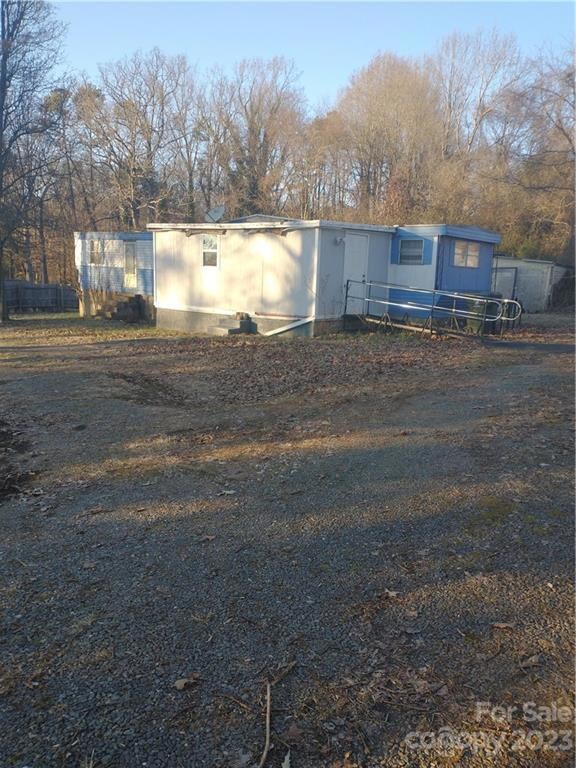 120 Ford Dr, Lowell, NC 28098 - photo 2