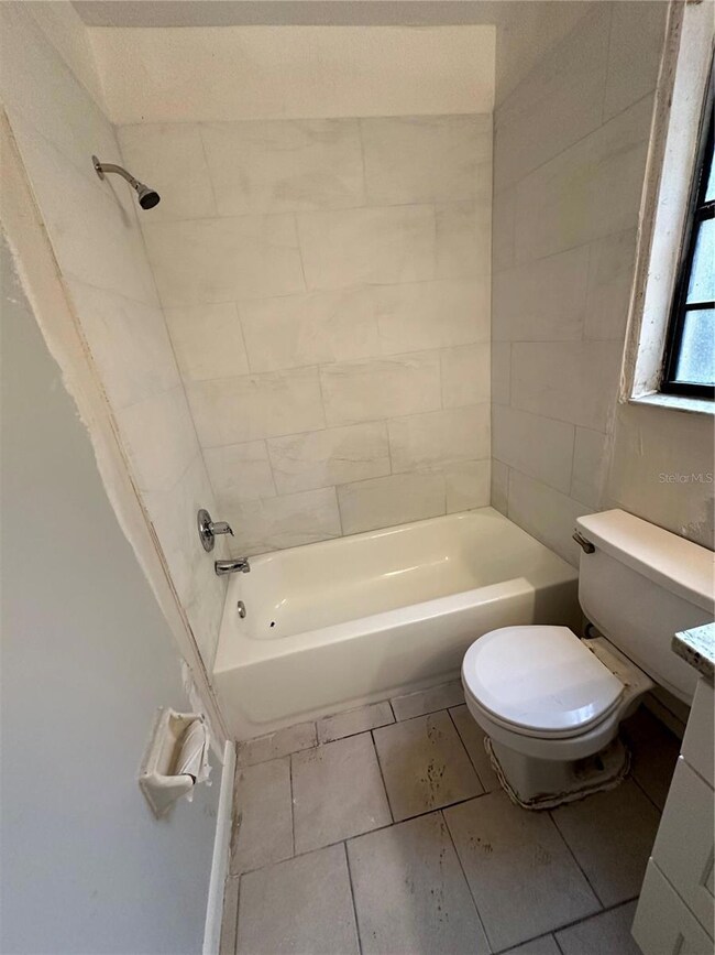 8315 N Marks St unit B, Tampa, FL 33604 - photo 4