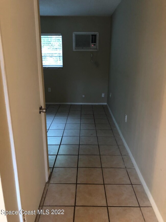 623 Forrest Ave unit 7, Cocoa, FL 32922 - photo 4
