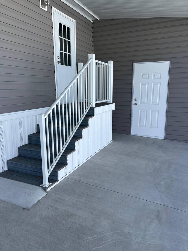 2141 Ridge Rd S unit 50, Largo, FL 33778 - photo 5