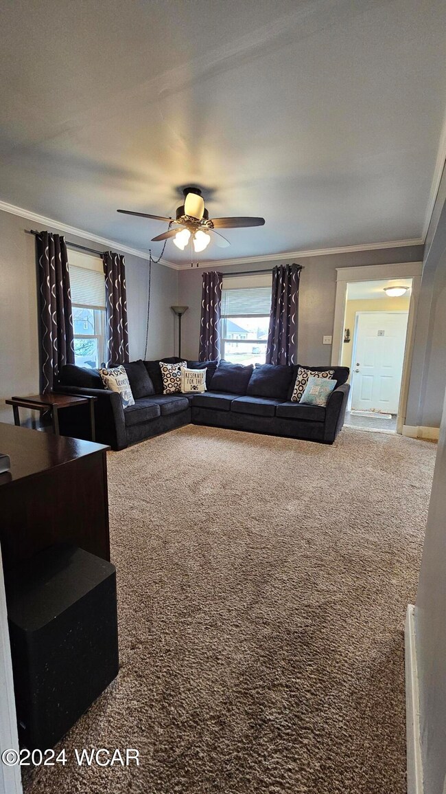 427 E Lincoln Ave, Ada, OH 45810 - photo 5