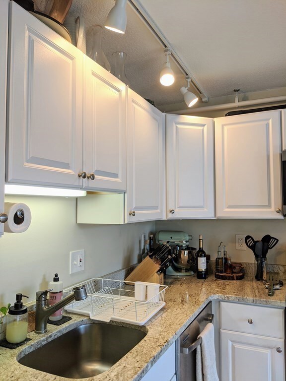 872 Mass Ave unit 411, Cambridge, MA 02139 - photo 6