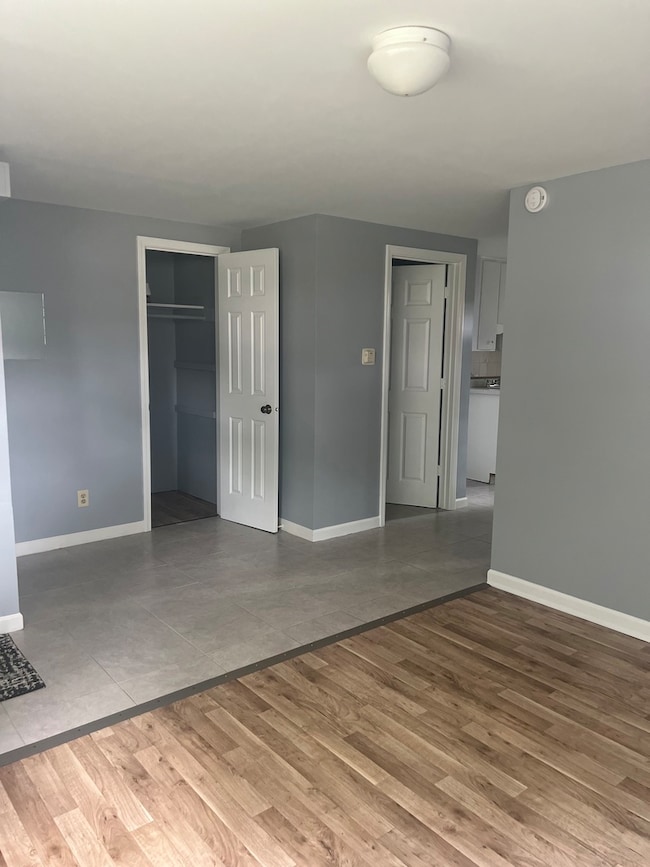 2622 Hanson St unit 1, Rockford, IL 61109 - photo 3