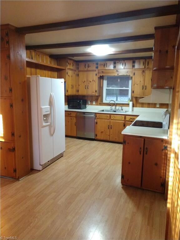 1700 Arrow Wood Rd, Asheboro, NC 27205 - photo 4