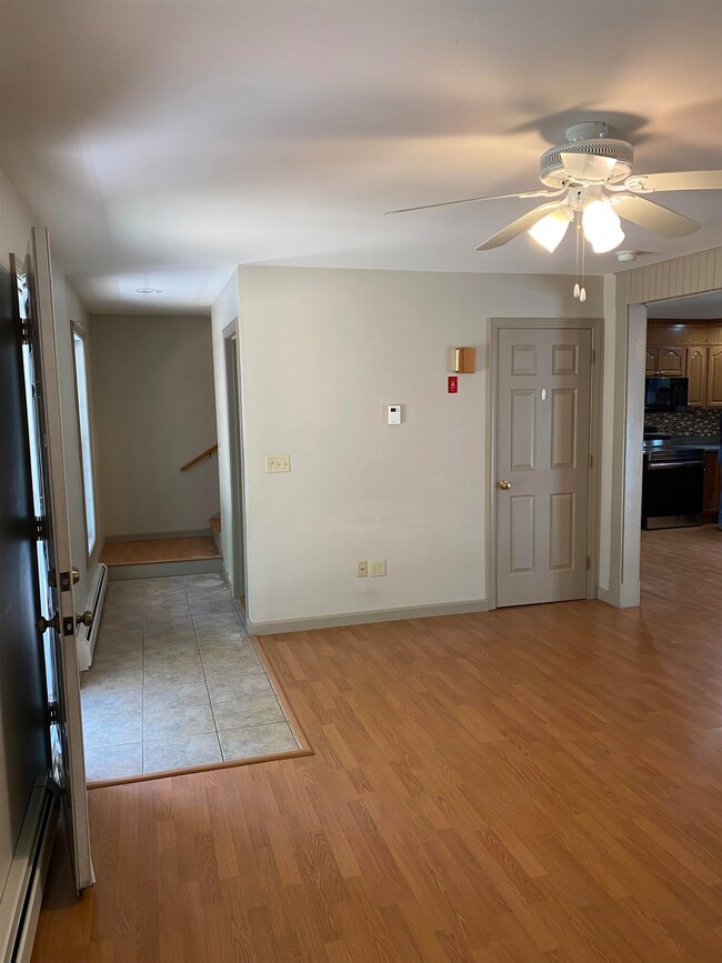 3045 E Main St unit B, Conway, NH 03813 - photo 4