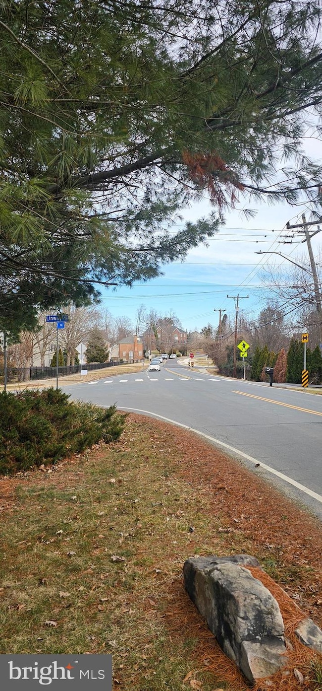 1650 Kirby Rd, McLean, VA 22101 - photo 2