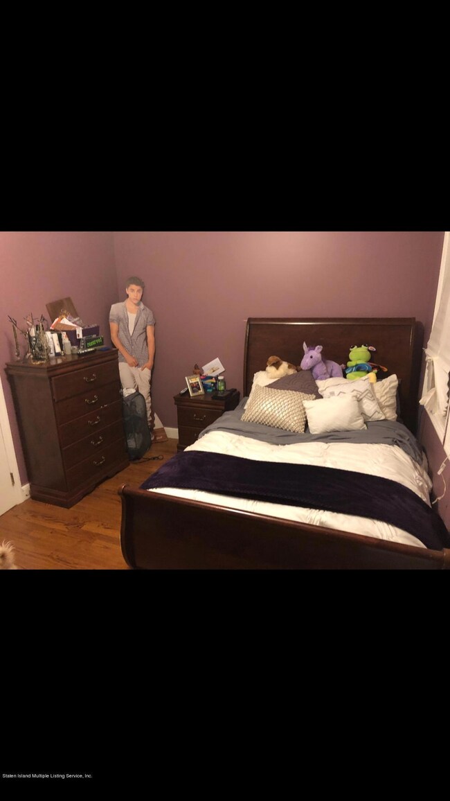 286 Mallory Ave, Staten Island, NY 10305 - photo 6