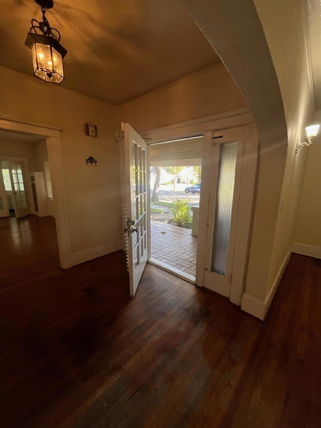 705 S Tuxedo Ave, Stockton, CA 95204 - photo 5