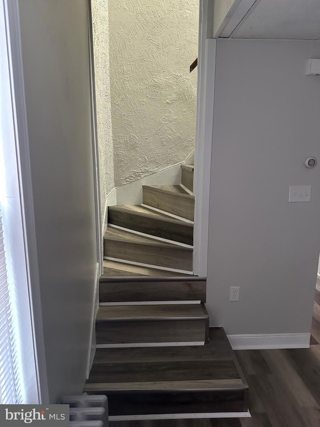 512 Laurel St, Reading, PA 19602 - photo 6