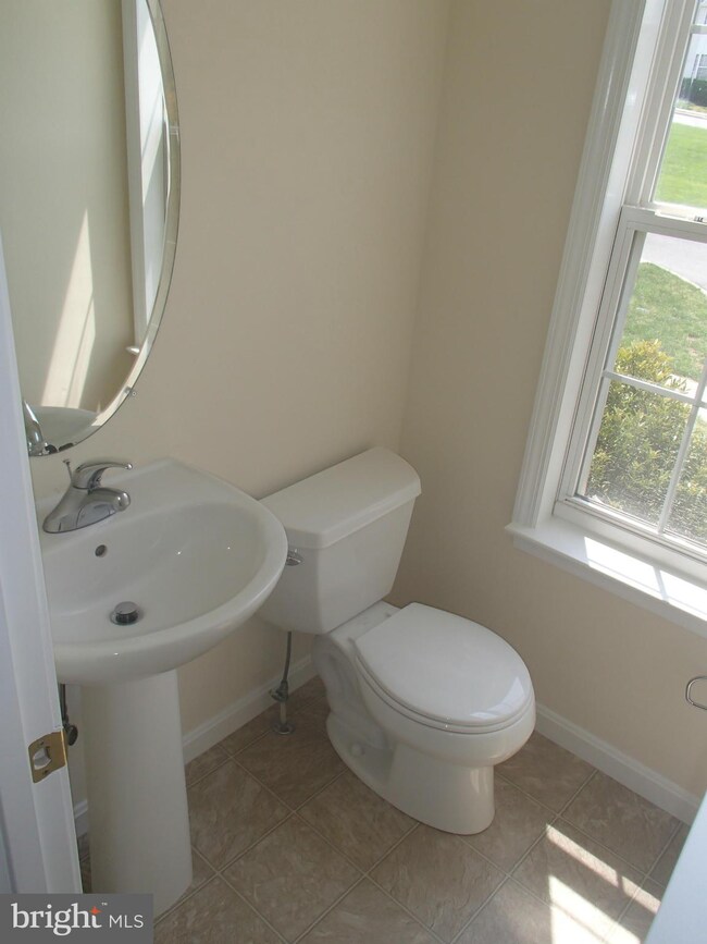 1160 Balsam Cir, Sykesville, MD 21784 - photo 5