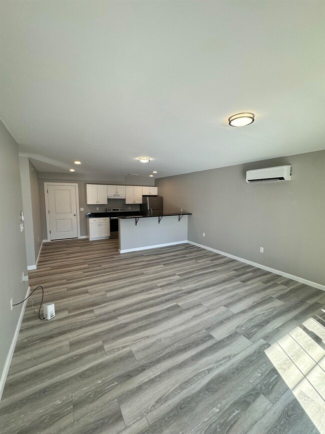 45 Monarch Way unit 205, Portsmouth, NH 03801 - photo 6