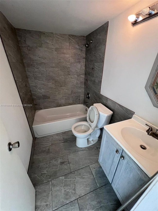 89 Berkshire D, West Palm Beach, FL 33417 - photo 6