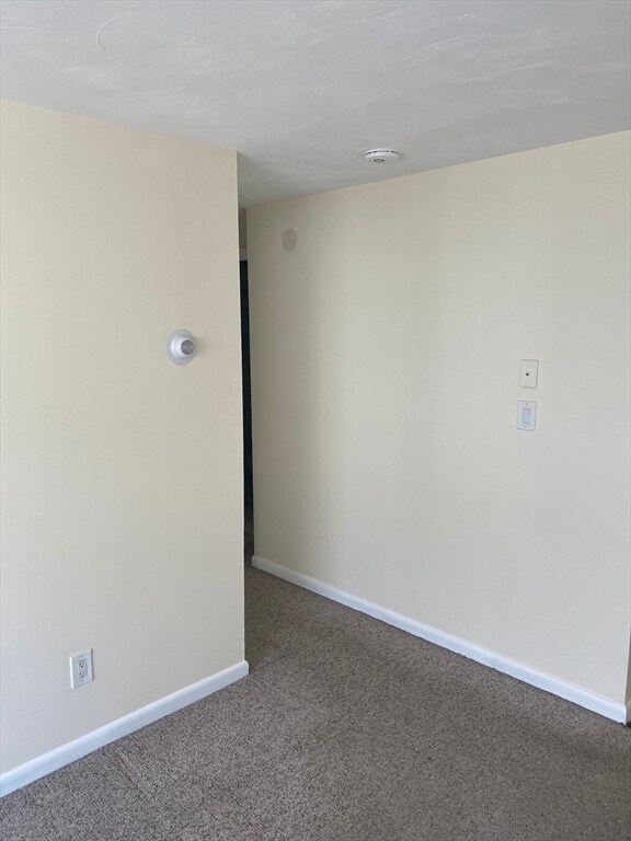 15 Staples Ave unit 23, Everett, MA 02149 - photo 4