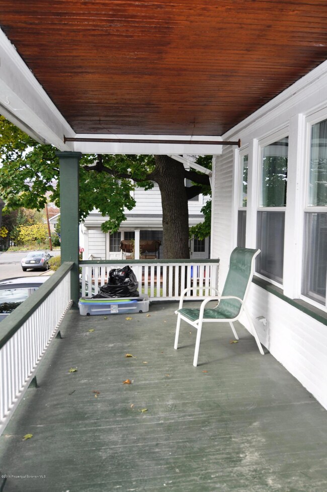 102 Washington Rd unit L4, Scranton, PA 18509 - photo 2